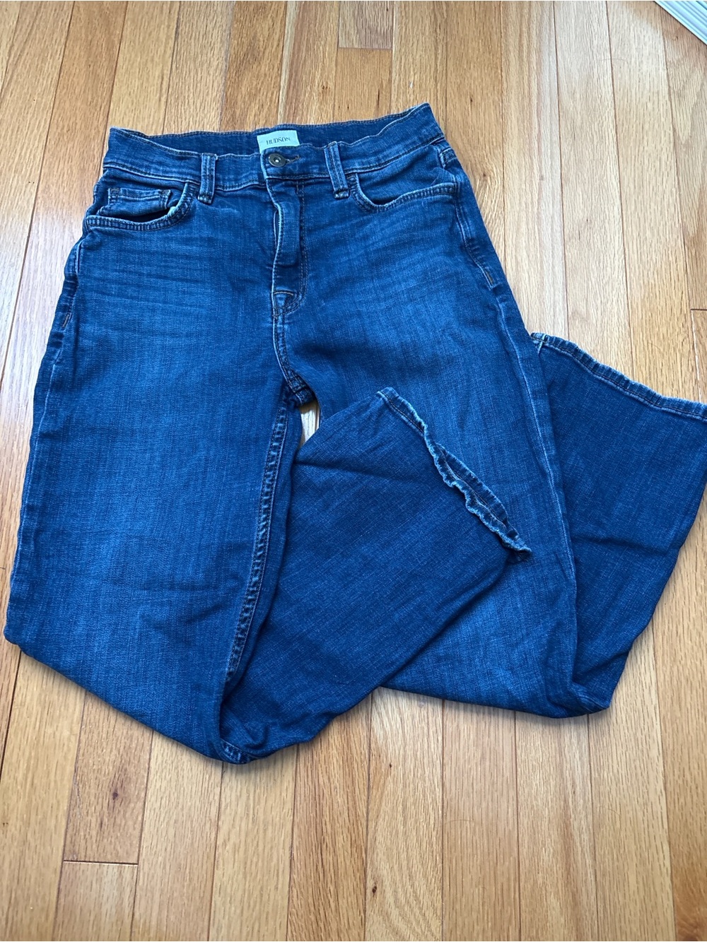 Hudson Remi straight leg jeans!